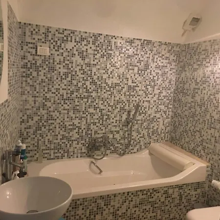 Sleeps 4 Pool Access Mountain Views