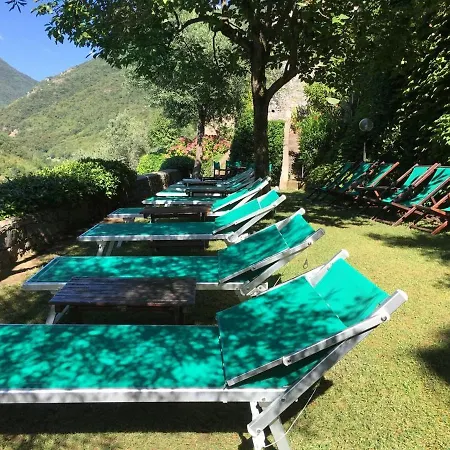 Sleeps 4 Pool Access Mountain Views Colletta