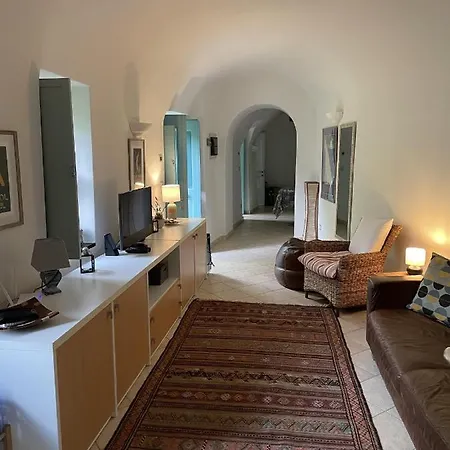 Sleeps 4 Pool Access Mountain Views Feriehus Colletta